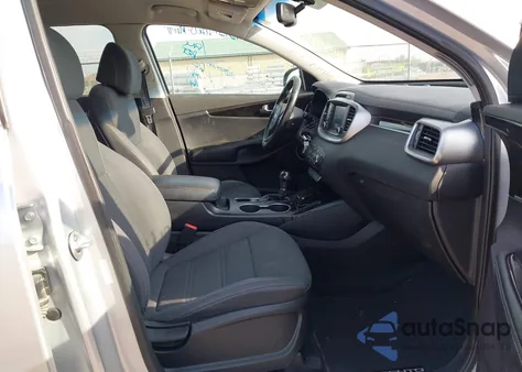 2017 Kia Sorento 3.3L Lx из США, поврежденный, VIN 5XYPGDA55HG193988